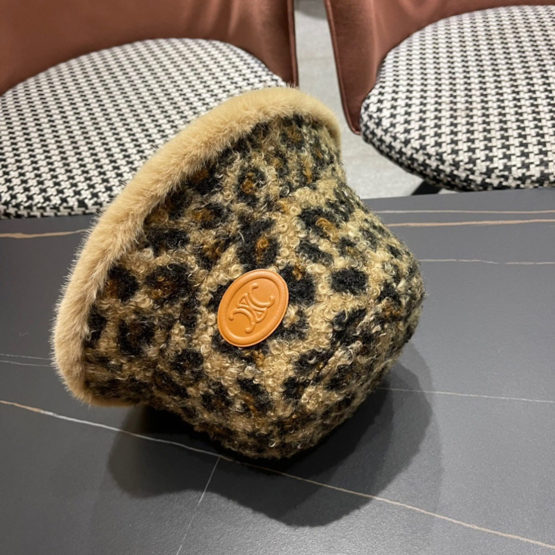  赛琳CELINE新款豹纹毛绒渔夫帽，最好品质的，休闲大方，简约时尚，大家自己对比哦