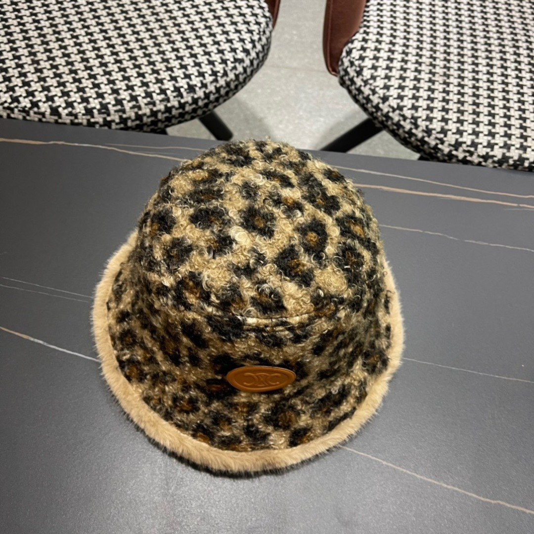  赛琳CELINE新款豹纹毛绒渔夫帽，最好品质的，休闲大方，简约时尚，大家自己对比哦