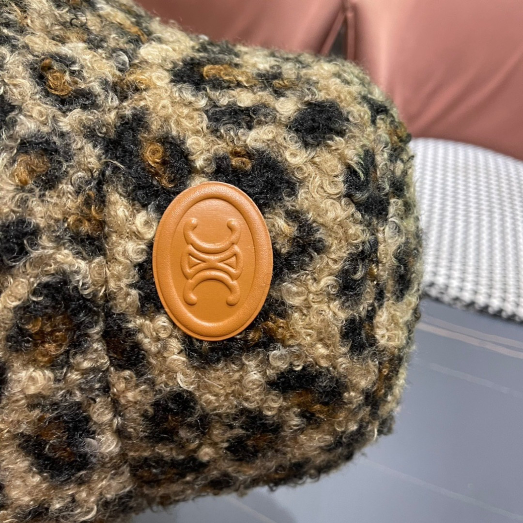  赛琳CELINE新款豹纹毛绒渔夫帽，最好品质的，休闲大方，简约时尚，大家自己对比哦