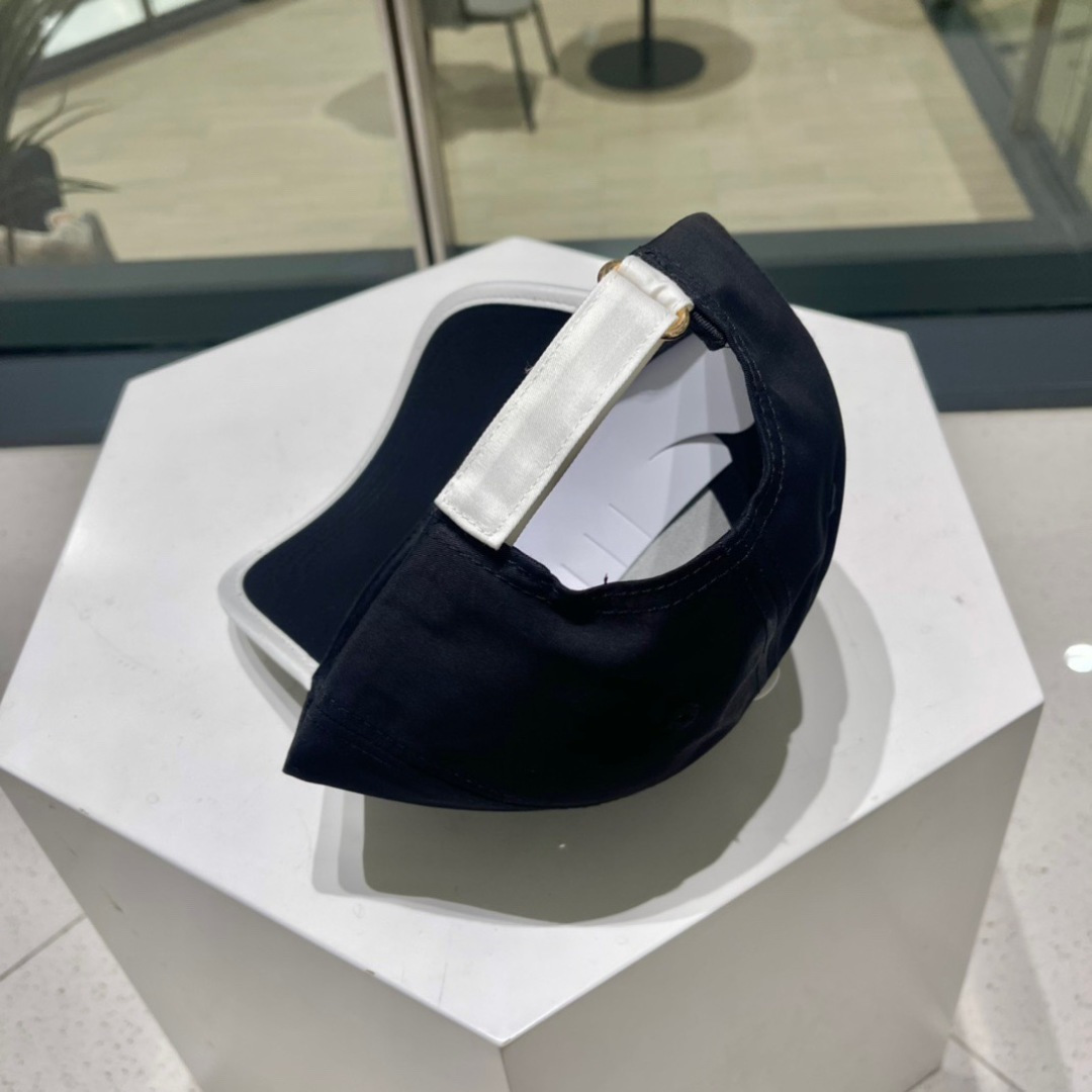  🧢香奈儿CHANEL🧢高版本质量超好棒球帽，
简约大气，百搭款！