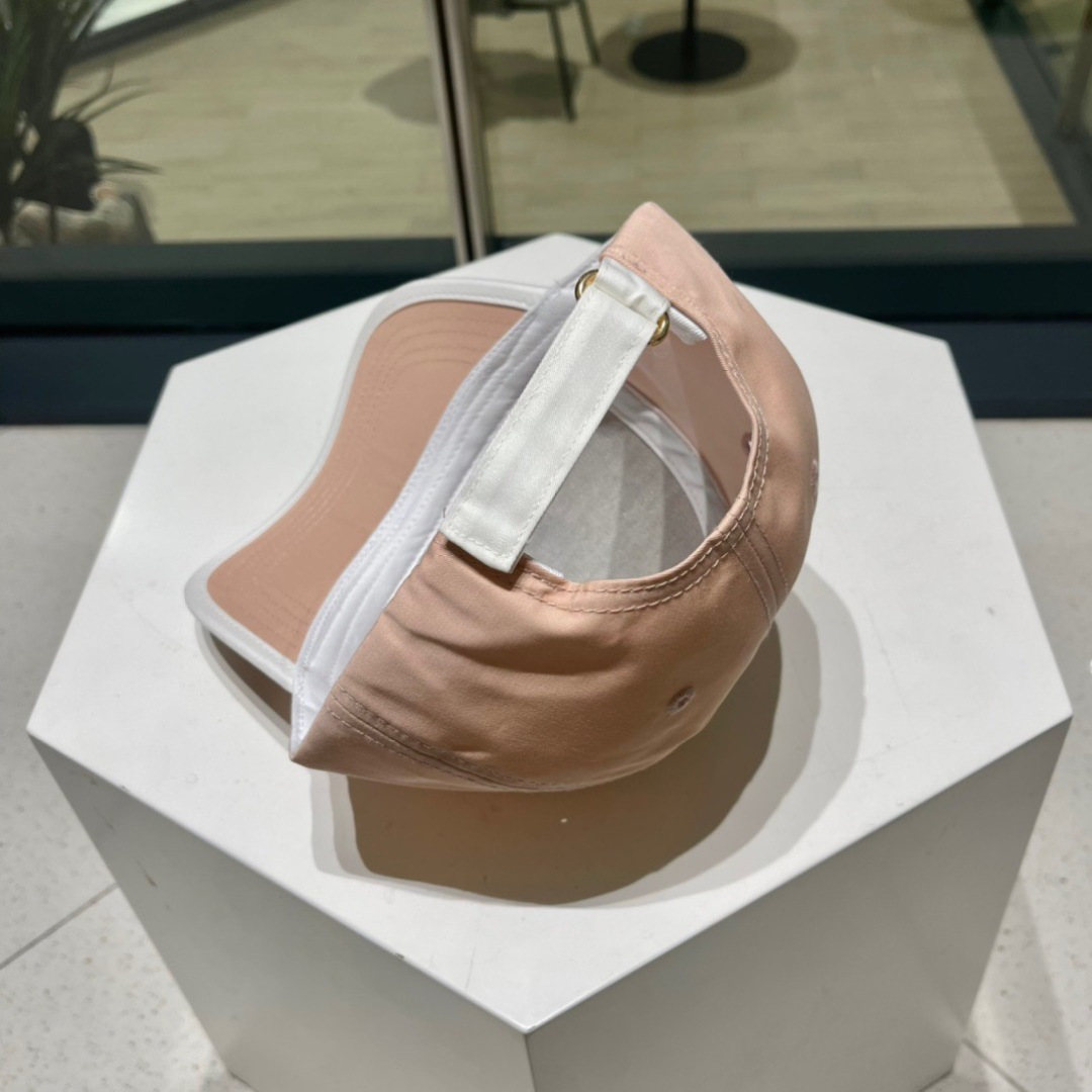  🧢香奈儿CHANEL🧢高版本质量超好棒球帽，
简约大气，百搭款！