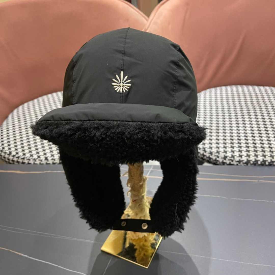 NO:219881,Louis Vuitton Louis Vuitton fall and winter down women cute wool ball ear protection new style wool warm Lei Feng hat hat fisherman hat baseball hat knit hat, hat, louis vuitton, louis vuitton, espadrilles, down jacket, hats19860909路易威登 LouisVuitton 秋冬季羽绒女可爱毛球护耳新款毛线保暖雷锋帽帽子渔夫帽棒球帽针织帽,帽子,louis vuitton,louis vuitton,espadrilles,down jacket,hats,hat