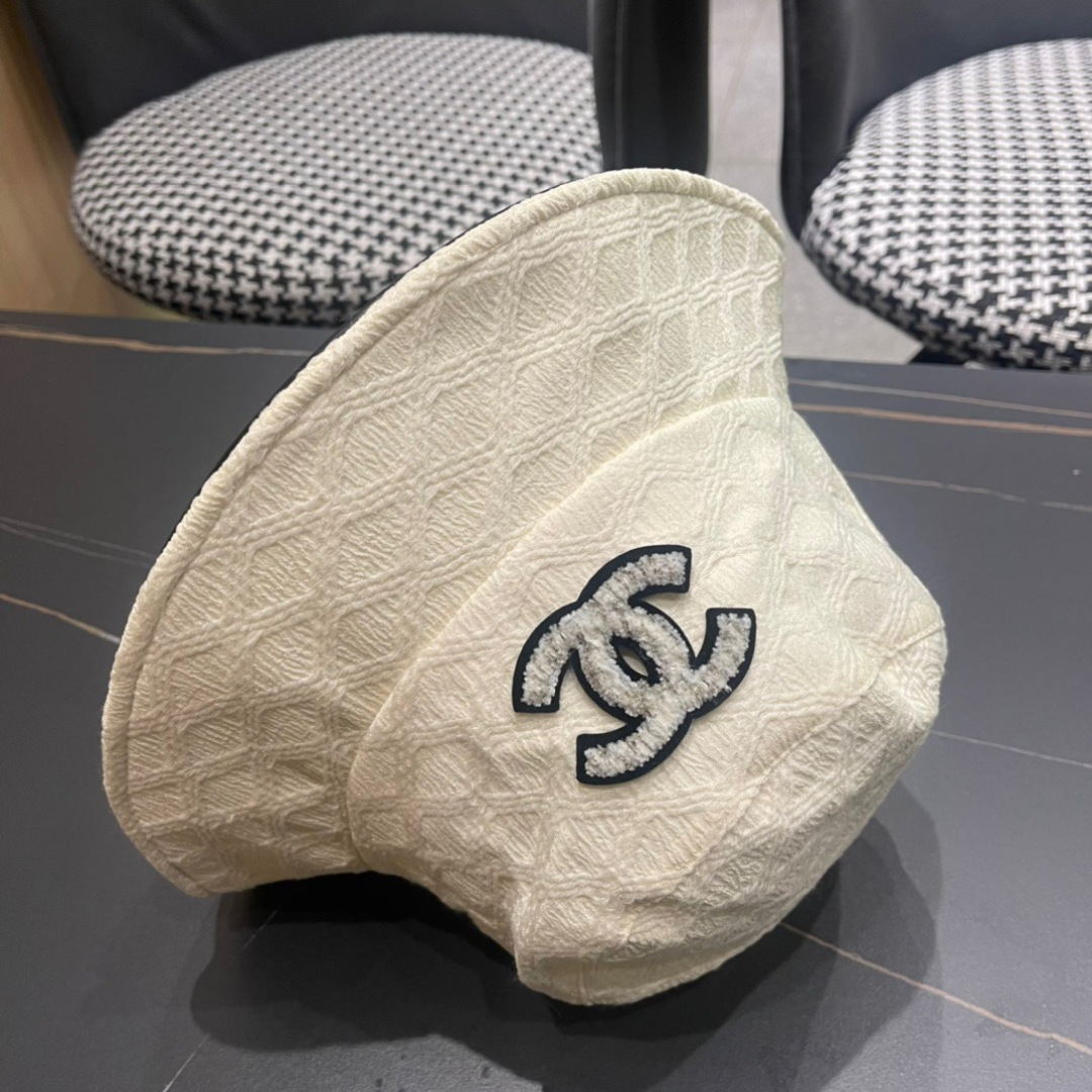  Chanel香奈儿 2024春新款渔夫帽
经典款超轻！
色系很百搭🤞🏻