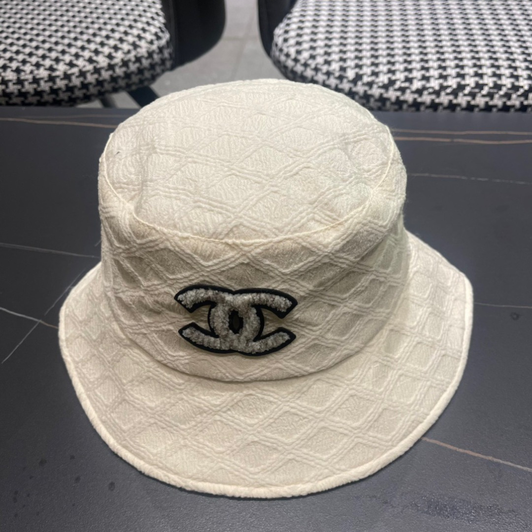 NO:351388,Chanel Chanel Spring New Fisherman's Hat Classic Style Super Light!  Very versatile hat, straw hat, fisherman hat, baseball hat, hat, chanel, chanel, espadrilles, hatsChanel香奈儿 春新款渔夫帽 经典款超轻！ 色系很百搭帽子草帽渔夫帽棒球帽,帽子,chanel,chanel,espadrilles,hats,hat