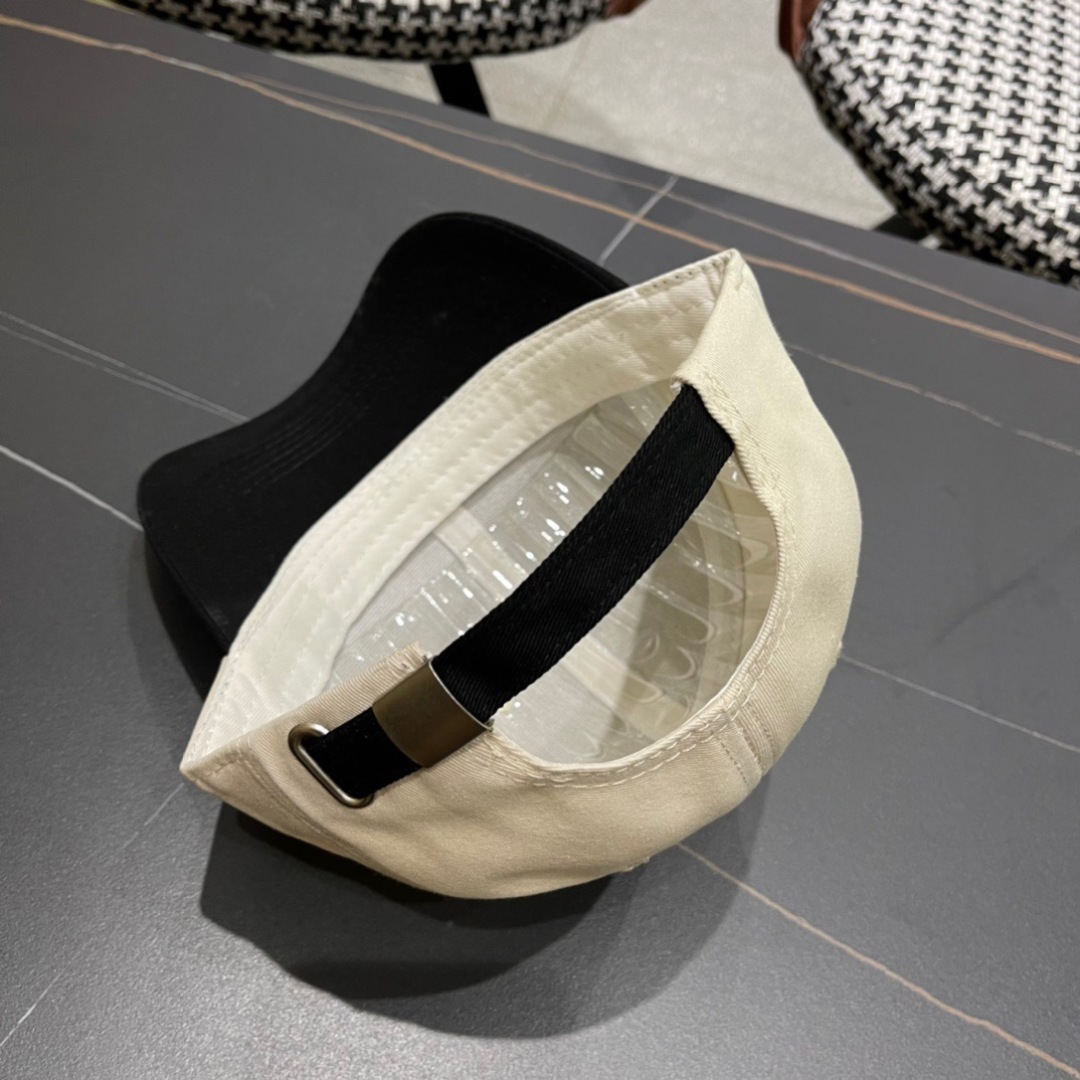  PRADA 普拉达 2024新品棒球帽 时尚潮流，高端做工！细节看实拍哦