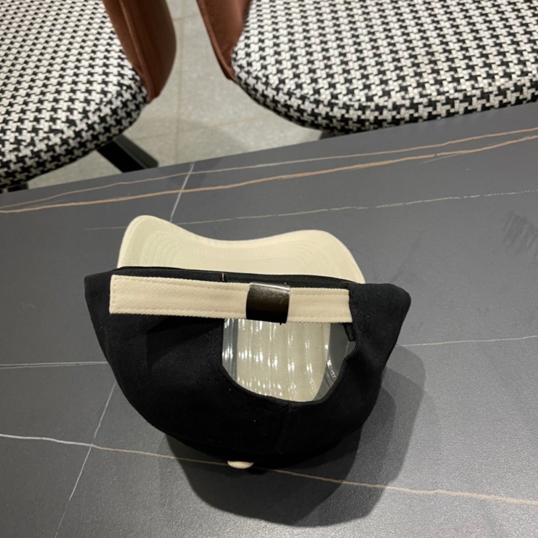  PRADA 普拉达 2024新品棒球帽 时尚潮流，高端做工！细节看实拍哦
