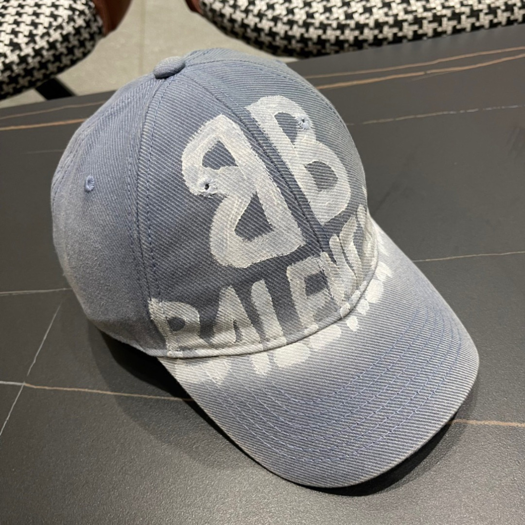  新款BALENCIAGA/巴黎世家鸭舌帽画画字母棒球帽，雅痞街头风，时尚男女妥妥驾驭！