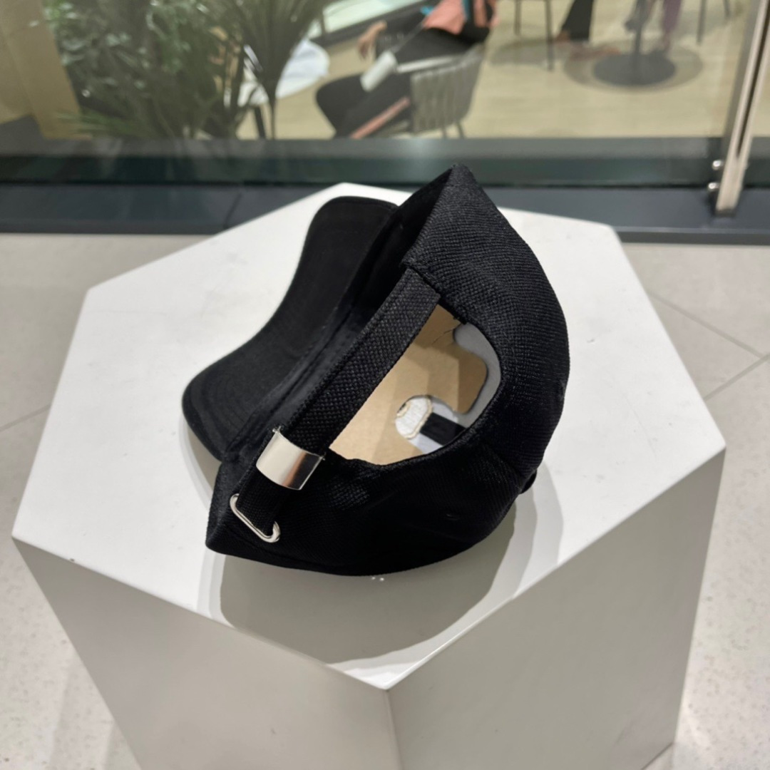 【CELINE赛琳】2023春夏款棒球帽🧢，出街必备超好搭配，赶紧入手！