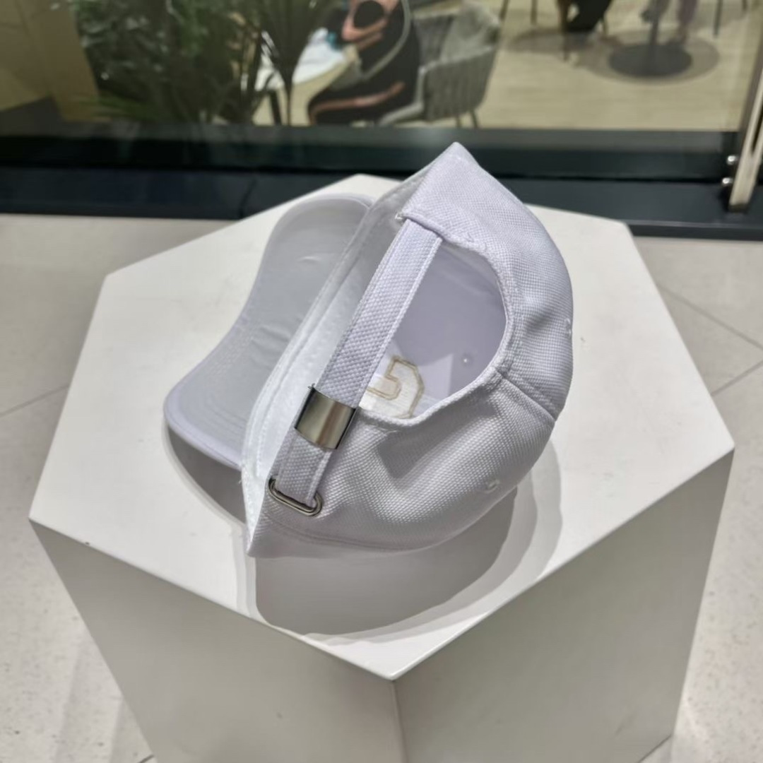 【CELINE赛琳】2023春夏款棒球帽🧢，出街必备超好搭配，赶紧入手！