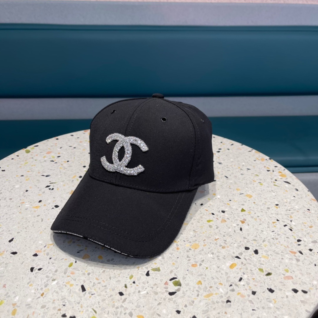 NO:227493,【CHANEL Chanel】New simple style, new series of baseball caps, hot products, big brands synchronized, super easy to match, shipped!  Hat Straw Hat Fisherman Hat Baseball Hat, Hats, Chanel, Chanel, espadrilles, hats19860909【CHANEL香奈儿】新款简约风,新品系列棒球帽,爆款,大牌同步,超好搭配,出货！帽子草帽渔夫帽棒球帽,帽子,chanel,chanel,espadrilles,hats,hat