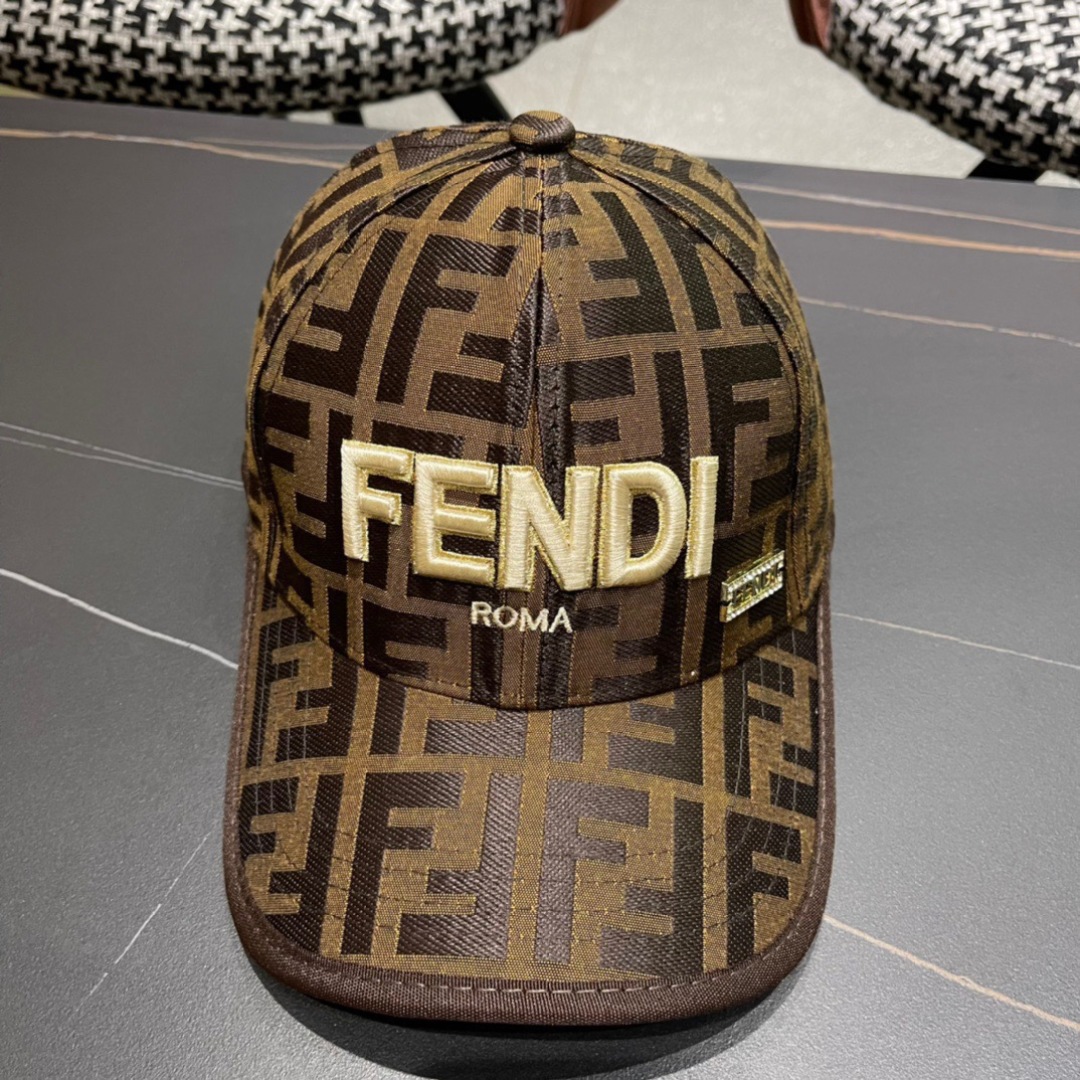  FENDI芬迪，2024新品棒球帽 代购版本！时尚潮流，高端做工！非一般的品质，细节看实拍哦