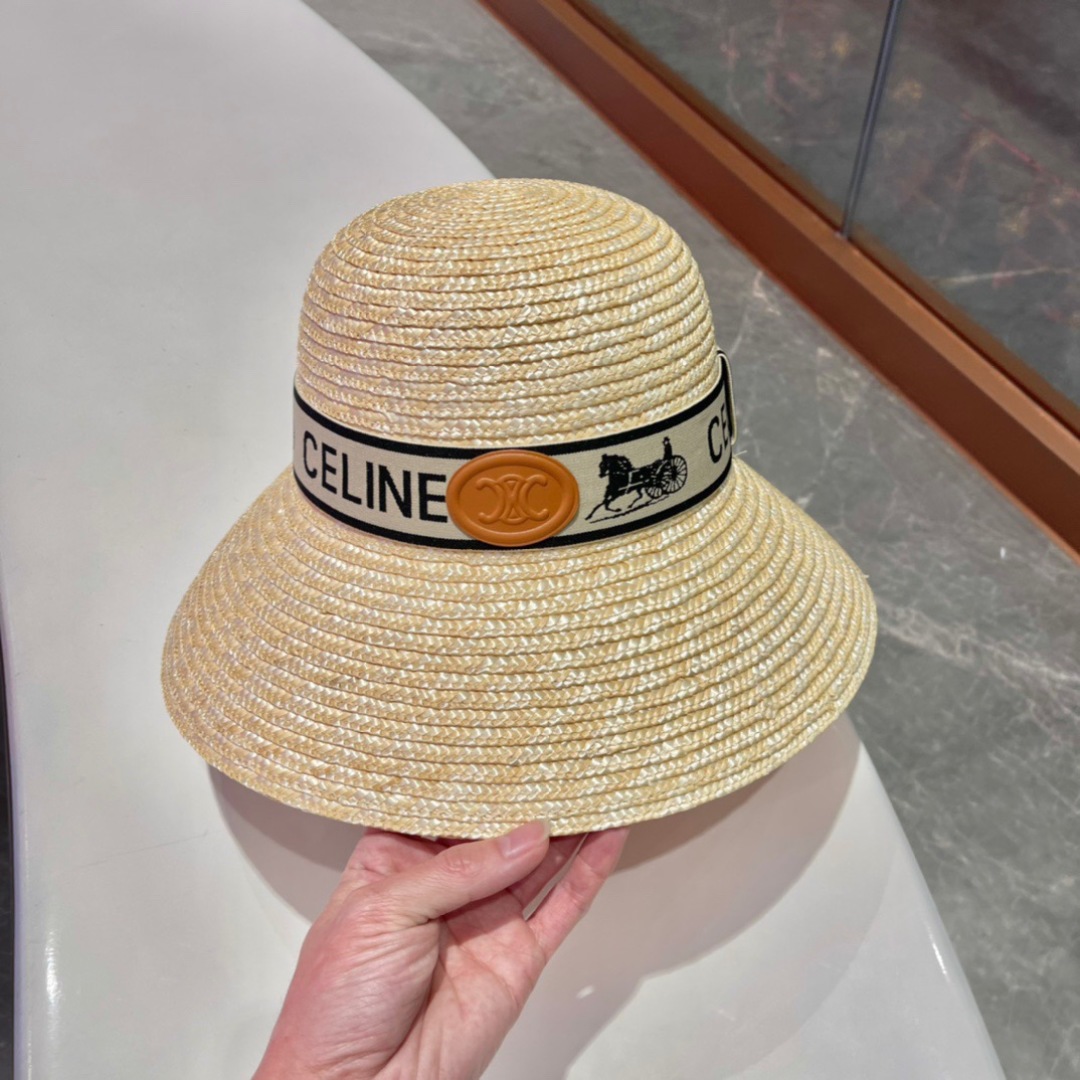  赛琳 CELINE 官方款麦秆草帽，高密度制作，一顶超级有品位的草帽了~出街首选！帽型超美腻颜色妥妥，