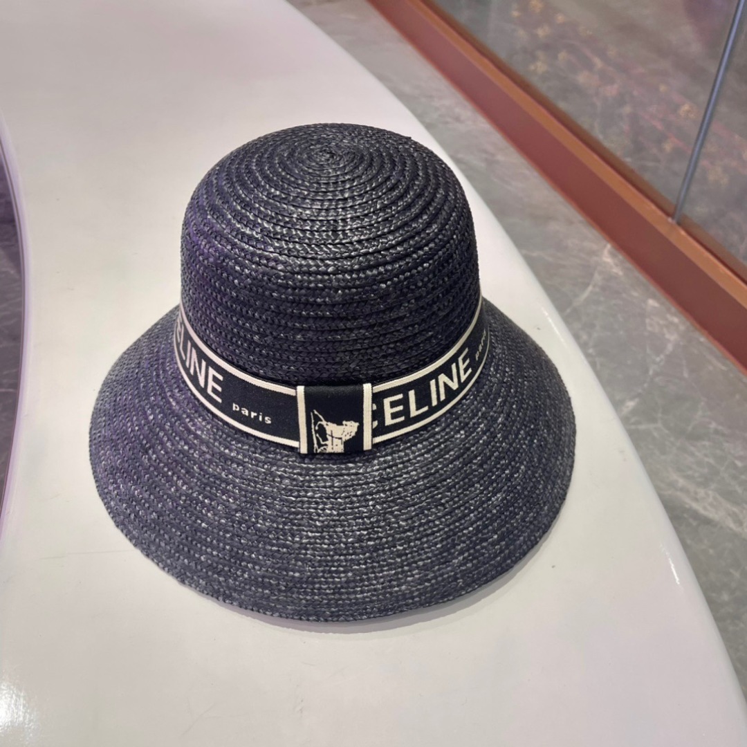  赛琳 CELINE 官方款麦秆草帽，高密度制作，一顶超级有品位的草帽了~出街首选！帽型超美腻颜色妥妥，
