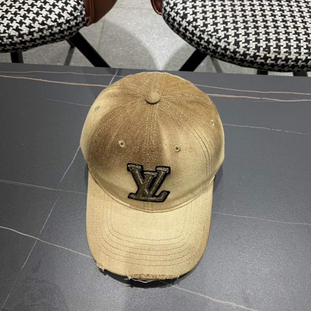 路易威登LouisVuitton2024新款牛仔棒球帽🧢  
LV棒球帽，简约大气，男女通用