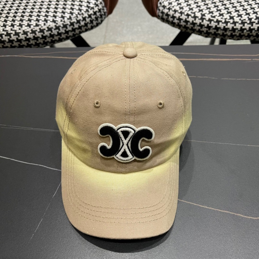 【普拉达】春夏款大牌棒球帽，新款出货，大牌款超好搭配，赶紧入手