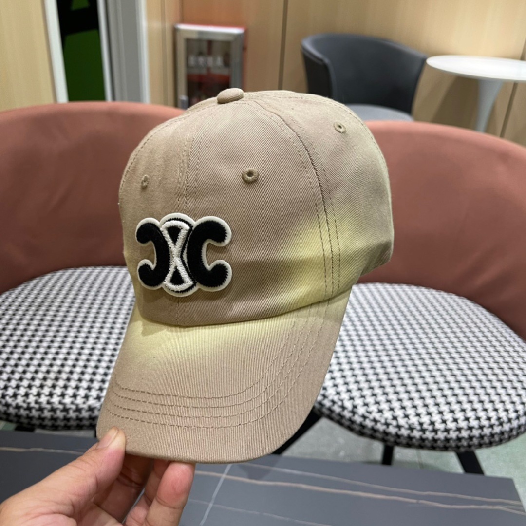 【普拉达】春夏款大牌棒球帽，新款出货，大牌款超好搭配，赶紧入手
