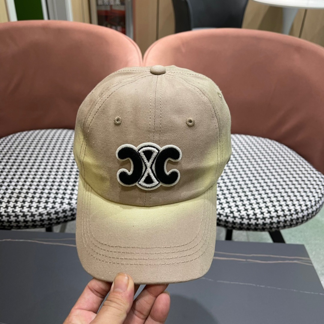 【普拉达】春夏款大牌棒球帽，新款出货，大牌款超好搭配，赶紧入手