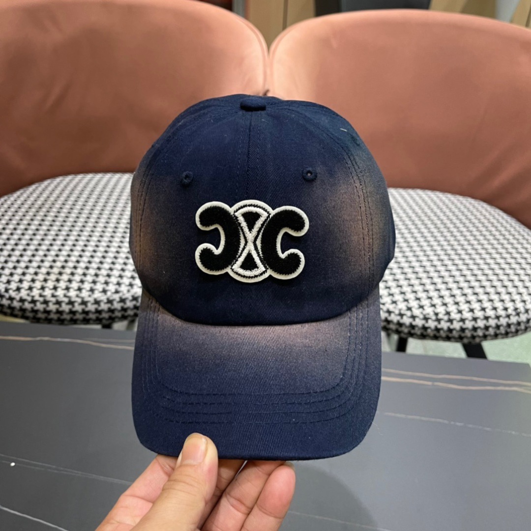 【普拉达】春夏款大牌棒球帽，新款出货，大牌款超好搭配，赶紧入手