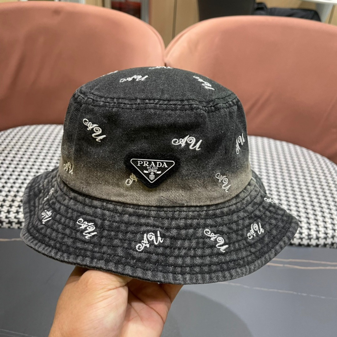 普拉达PRADA 2024新款夏天沙滩牛仔渔夫帽出街必备