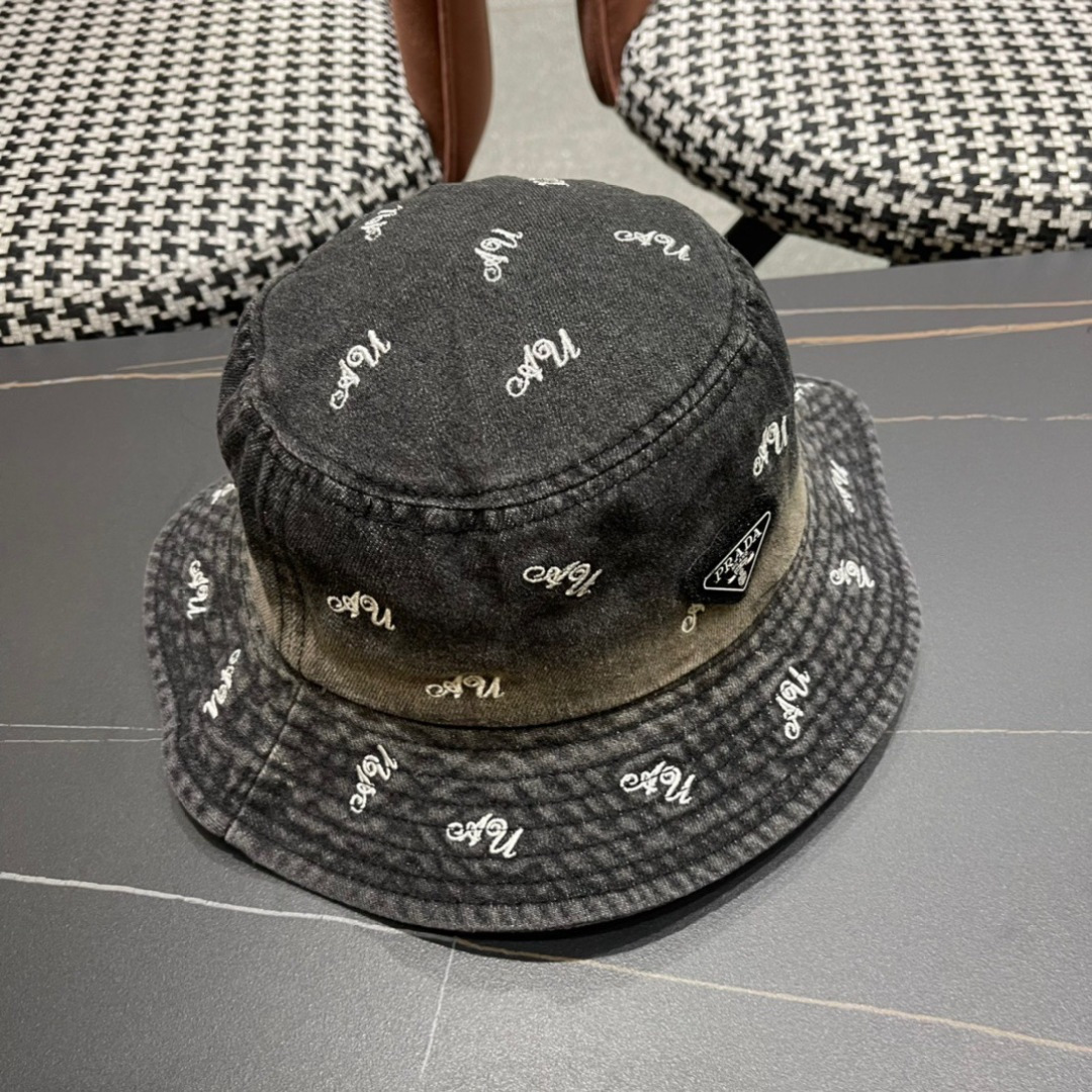 普拉达PRADA 2024新款夏天沙滩牛仔渔夫帽出街必备