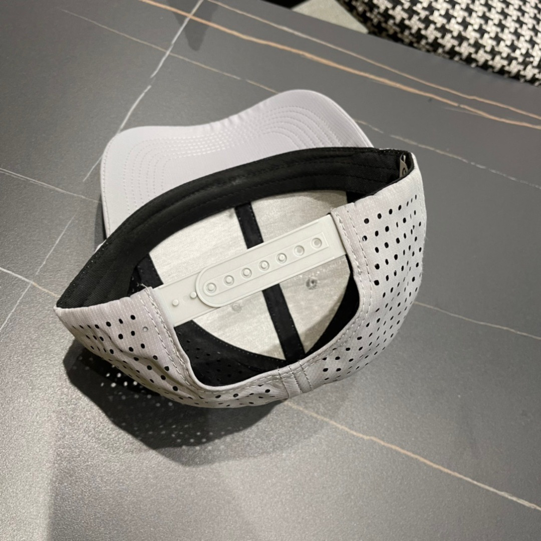  香奈儿CHANEL 新品透气棒球帽，小香经典简约，时尚休闲设计