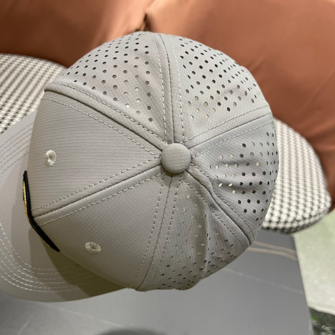  香奈儿CHANEL 新品透气棒球帽，小香经典简约，时尚休闲设计