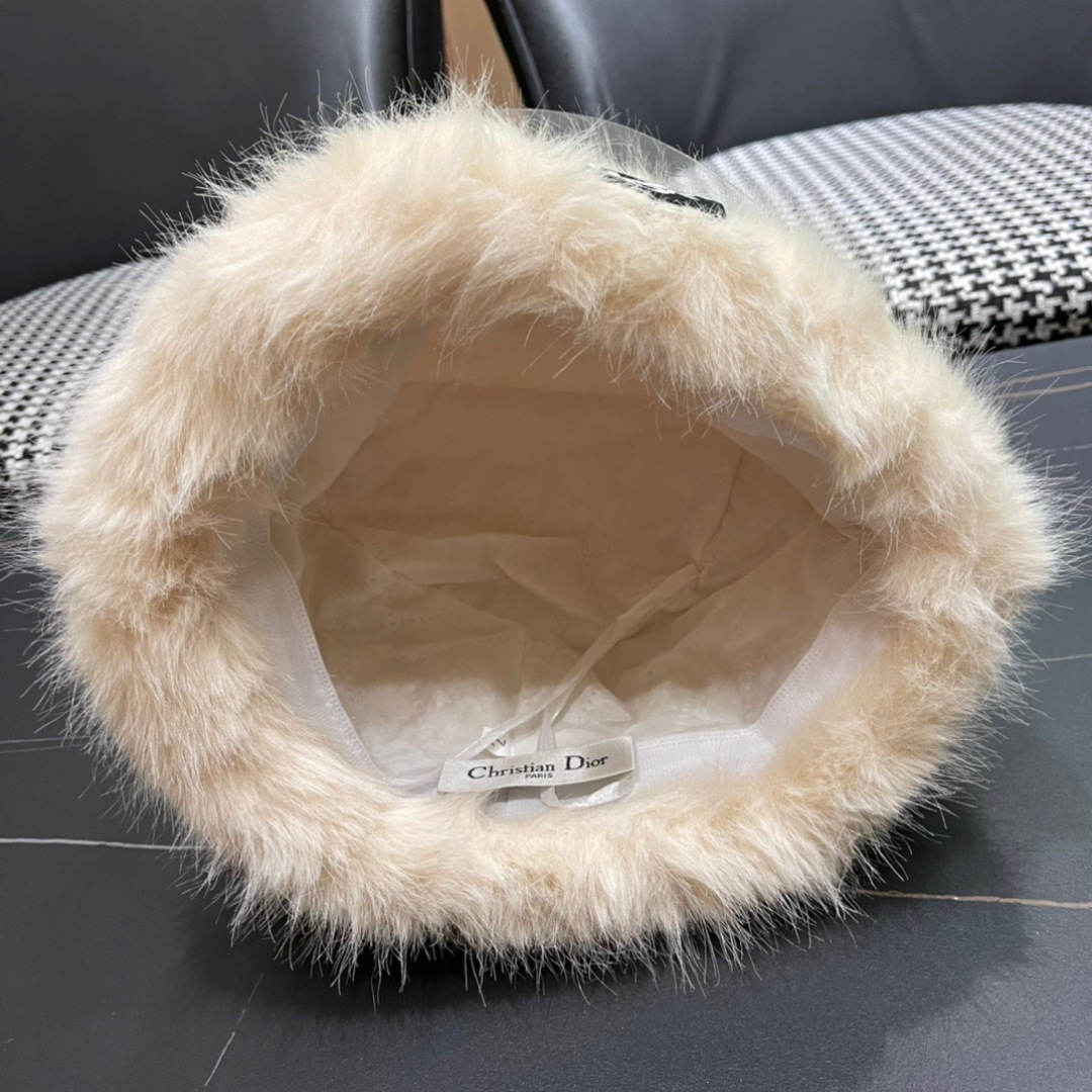 DIOR迪奥韩版2024毛绒边渔夫帽女秋冬季保暖显脸小盆帽户外百搭针织毛线渔夫帽