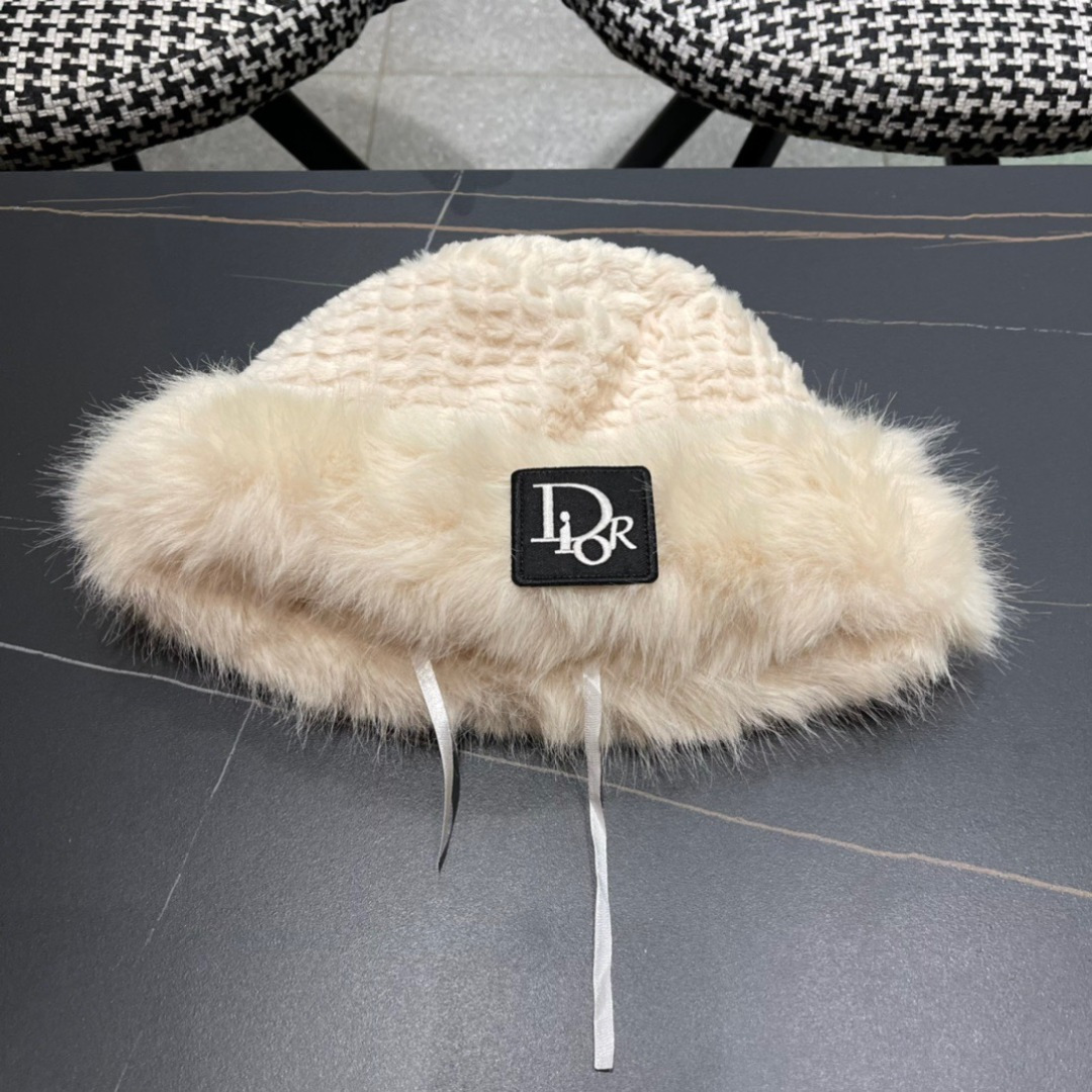 DIOR迪奥韩版2024毛绒边渔夫帽女秋冬季保暖显脸小盆帽户外百搭针织毛线渔夫帽