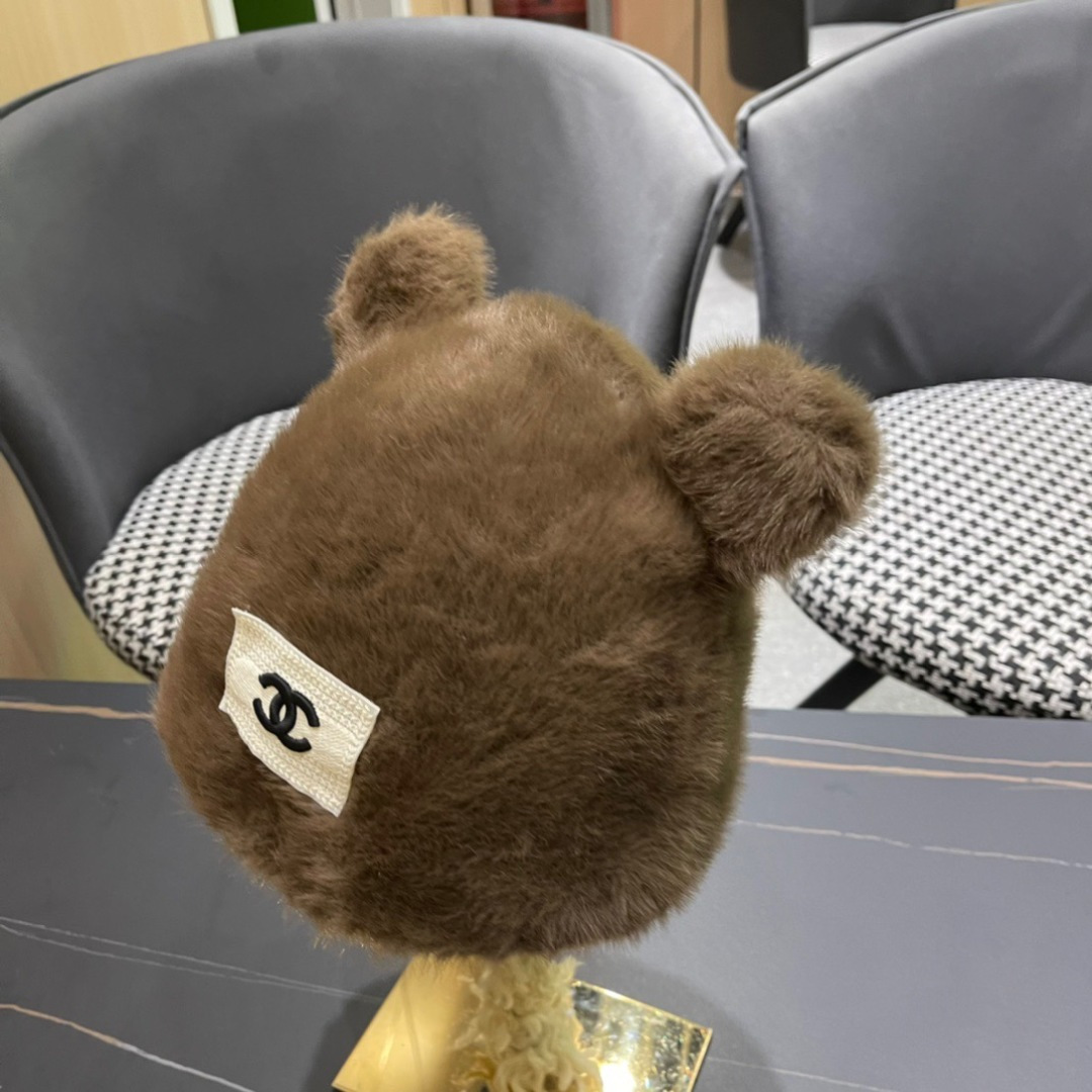 。香奈儿Chanel 国潮子女秋冬可爱渔夫帽大头围毛绒保暖帽