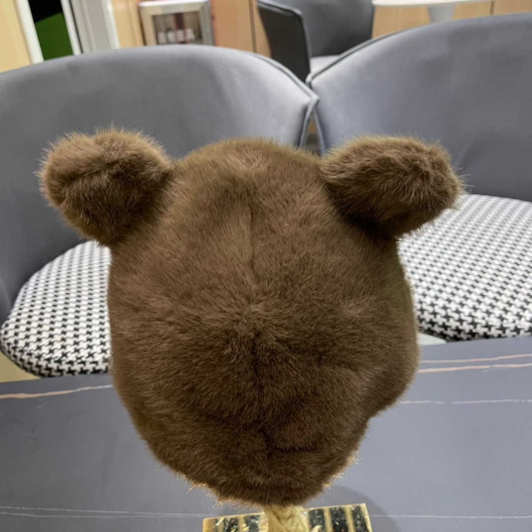 。香奈儿Chanel 国潮子女秋冬可爱渔夫帽大头围毛绒保暖帽