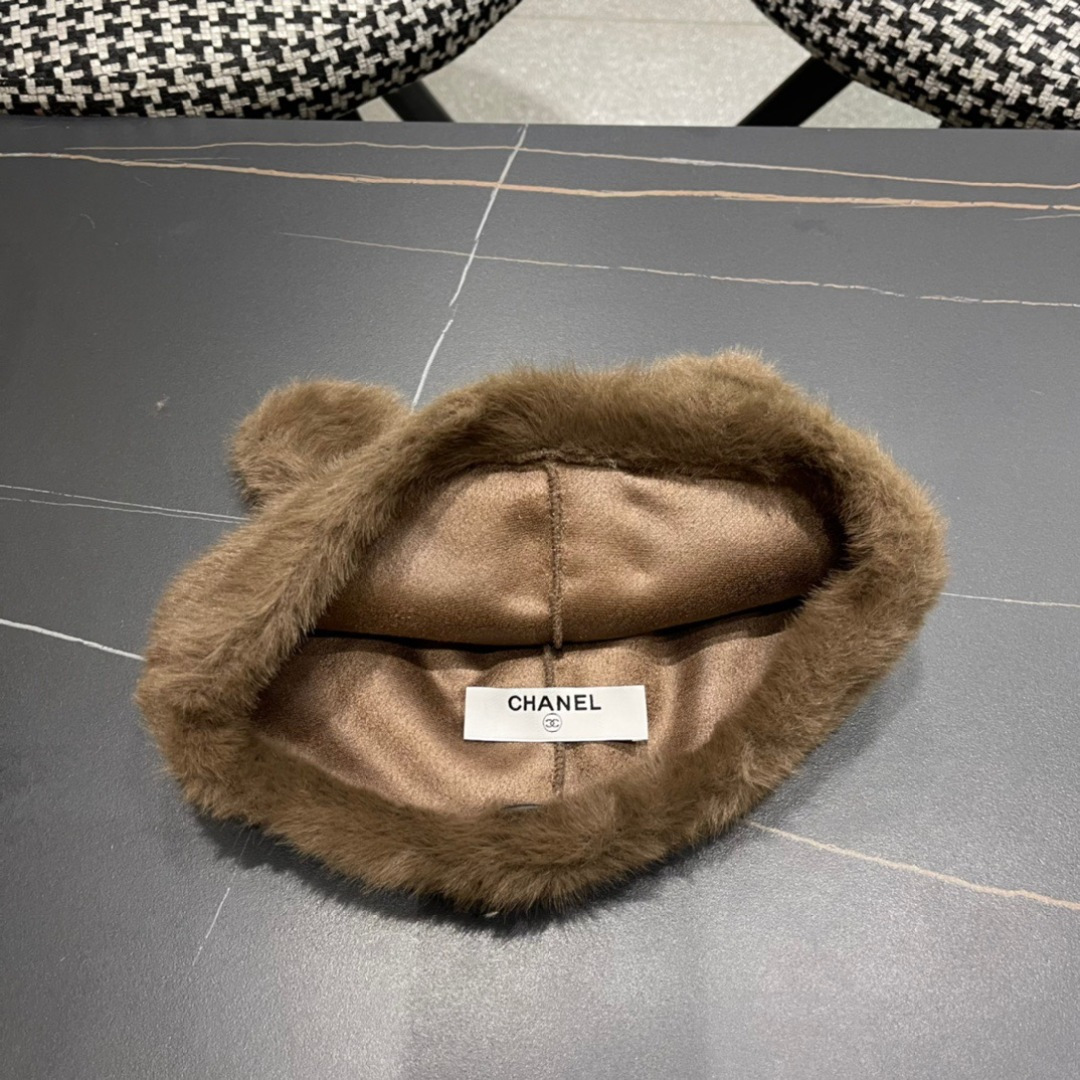 。香奈儿Chanel 国潮子女秋冬可爱渔夫帽大头围毛绒保暖帽