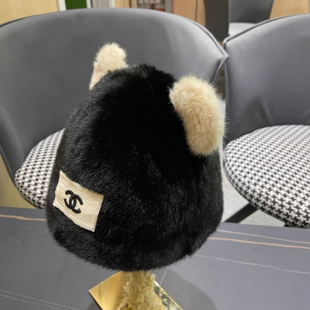 。香奈儿Chanel 国潮子女秋冬可爱渔夫帽大头围毛绒保暖帽