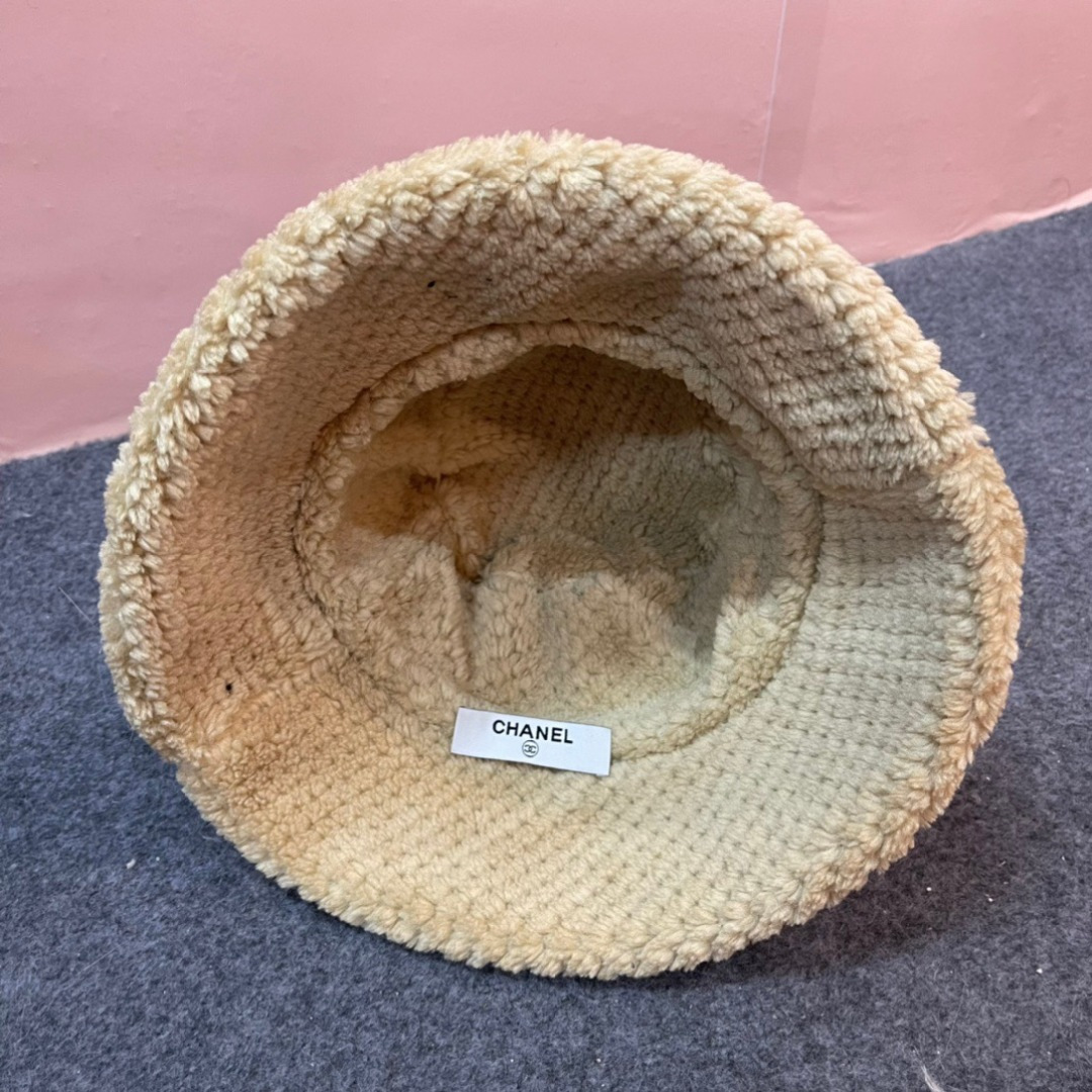 【CHANEL香奈儿】2024新款羽绒羊羔毛小香款渔夫帽，超好搭配，