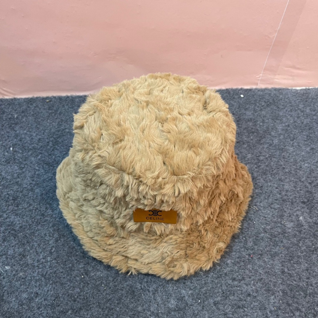 【CELINE赛琳】2024新款秋冬毛绒绒小桶帽渔夫帽，简约字母元素超好搭配，出街单品