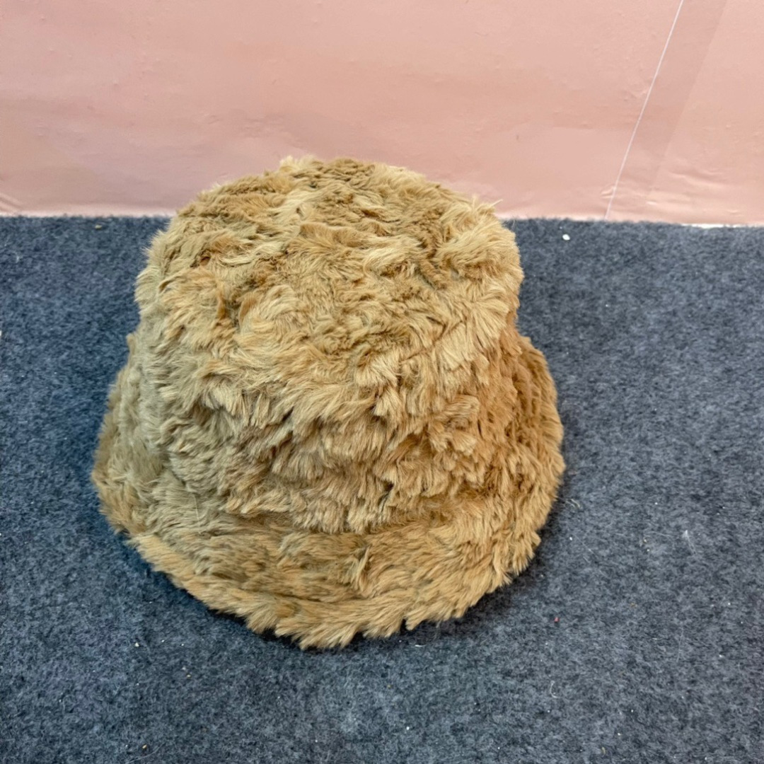 【CELINE赛琳】2024新款秋冬毛绒绒小桶帽渔夫帽，简约字母元素超好搭配，出街单品