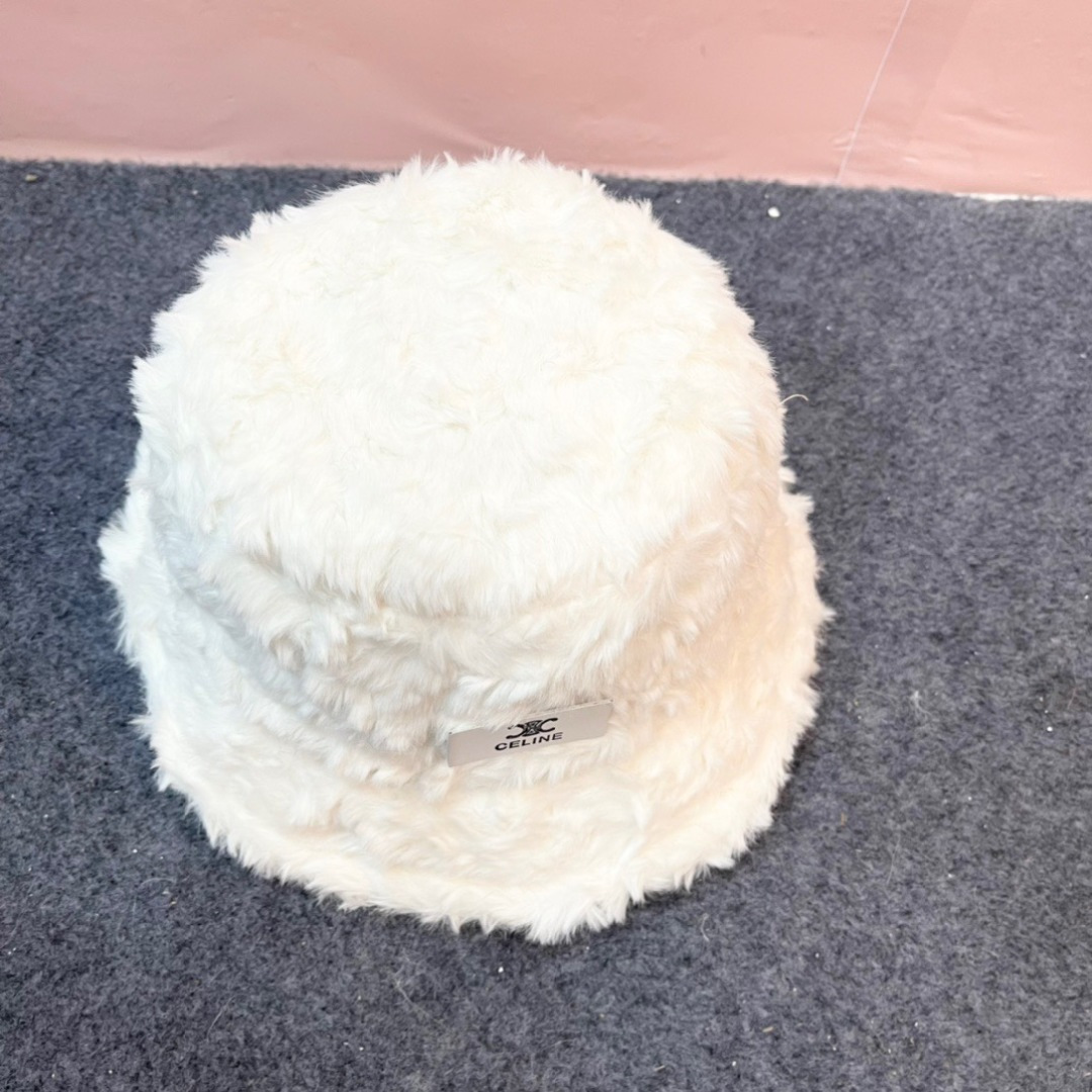 【CELINE赛琳】2024新款秋冬毛绒绒小桶帽渔夫帽，简约字母元素超好搭配，出街单品