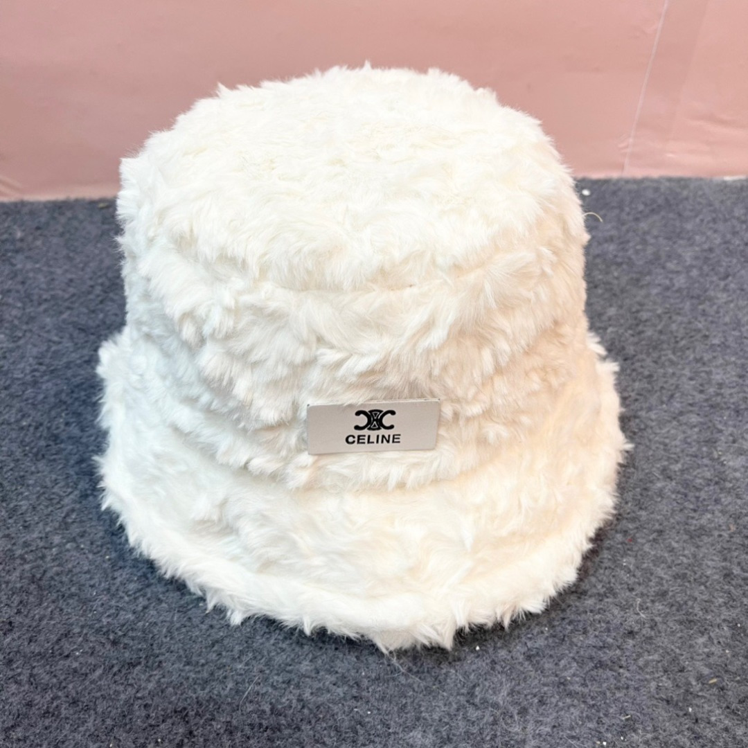 【CELINE赛琳】2024新款秋冬毛绒绒小桶帽渔夫帽，简约字母元素超好搭配，出街单品
