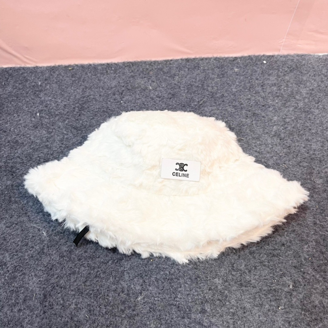 【CELINE赛琳】2024新款秋冬毛绒绒小桶帽渔夫帽，简约字母元素超好搭配，出街单品