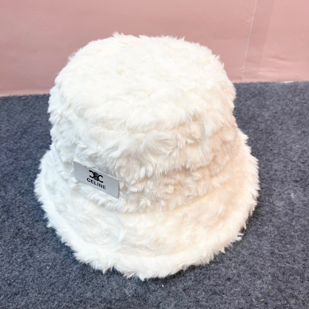 【CELINE赛琳】2024新款秋冬毛绒绒小桶帽渔夫帽，简约字母元素超好搭配，出街单品