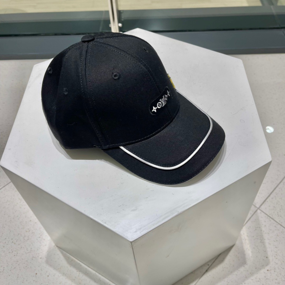  【路易威登LV】2022冬季新款小香风棒球帽，超火爆💖质感一流，出街超好搭配！