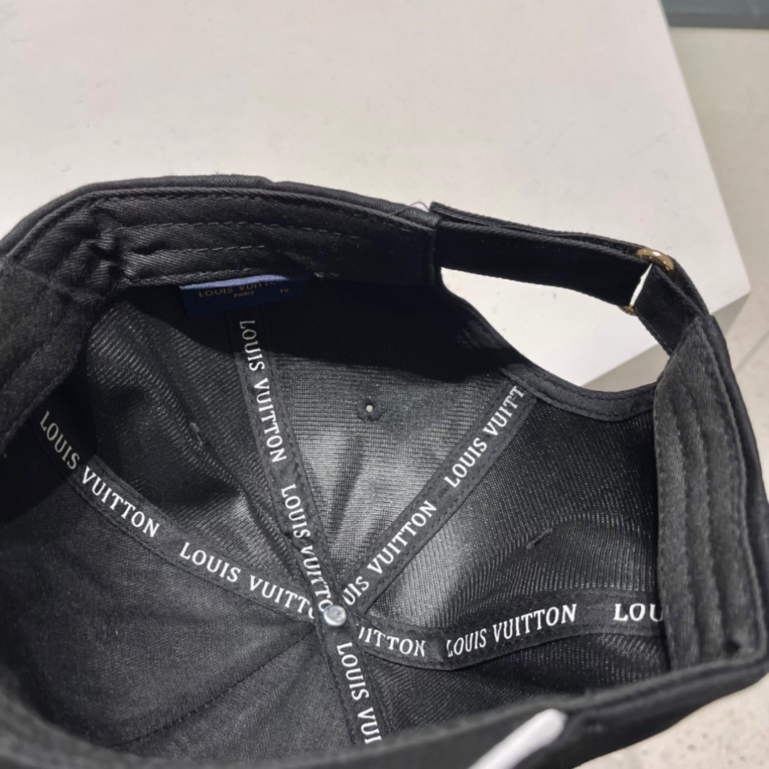  【路易威登LV】2022冬季新款小香风棒球帽，超火爆💖质感一流，出街超好搭配！