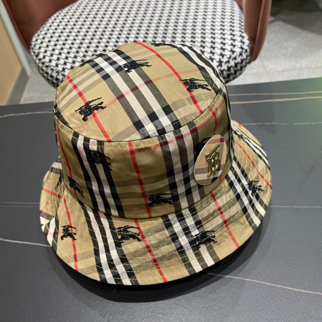 Burberry（巴宝莉）原单渔夫帽 专柜热卖轻盈透气。完美版型，独家实物拍摄，男女适用！