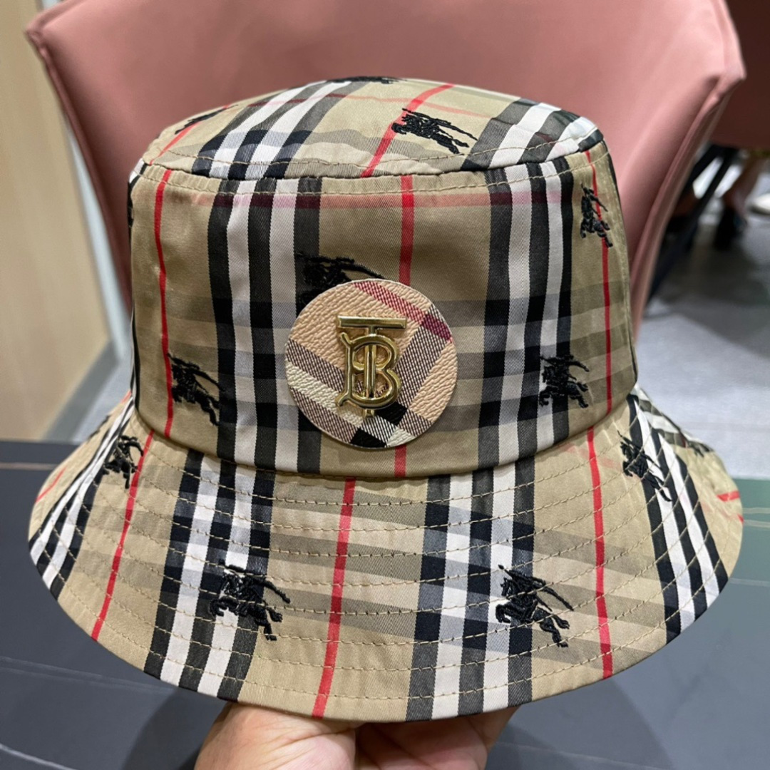 Burberry（巴宝莉）原单渔夫帽 专柜热卖轻盈透气。完美版型，独家实物拍摄，男女适用！