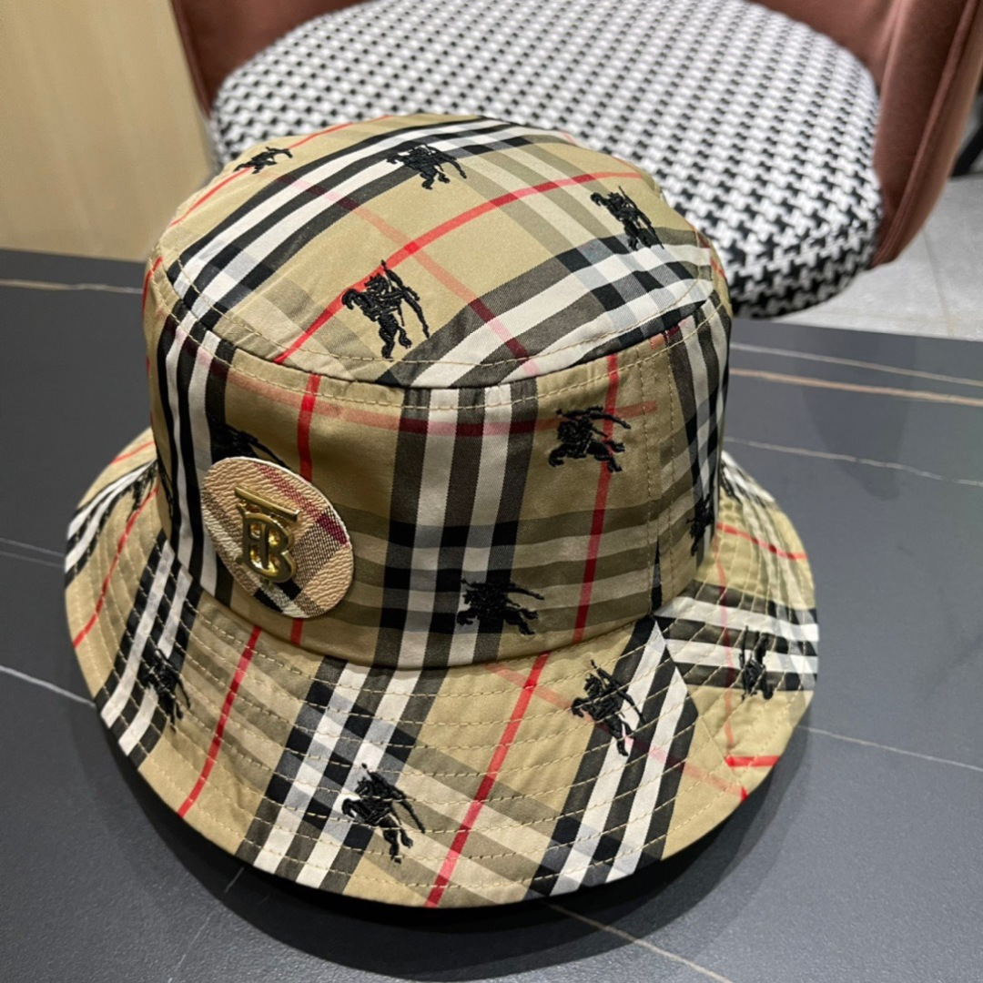 Burberry（巴宝莉）原单渔夫帽 专柜热卖轻盈透气。完美版型，独家实物拍摄，男女适用！
