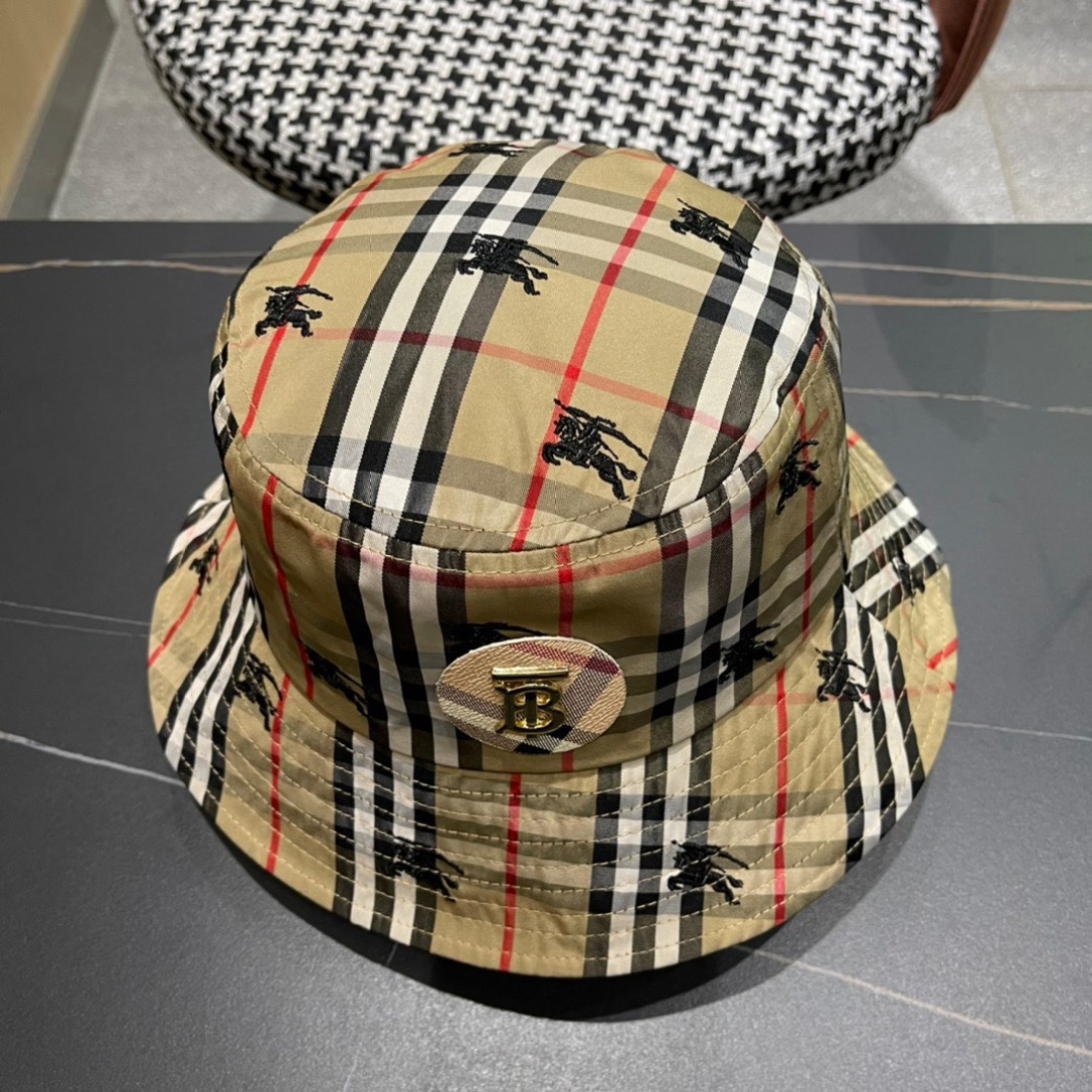 Burberry（巴宝莉）原单渔夫帽 专柜热卖轻盈透气。完美版型，独家实物拍摄，男女适用！