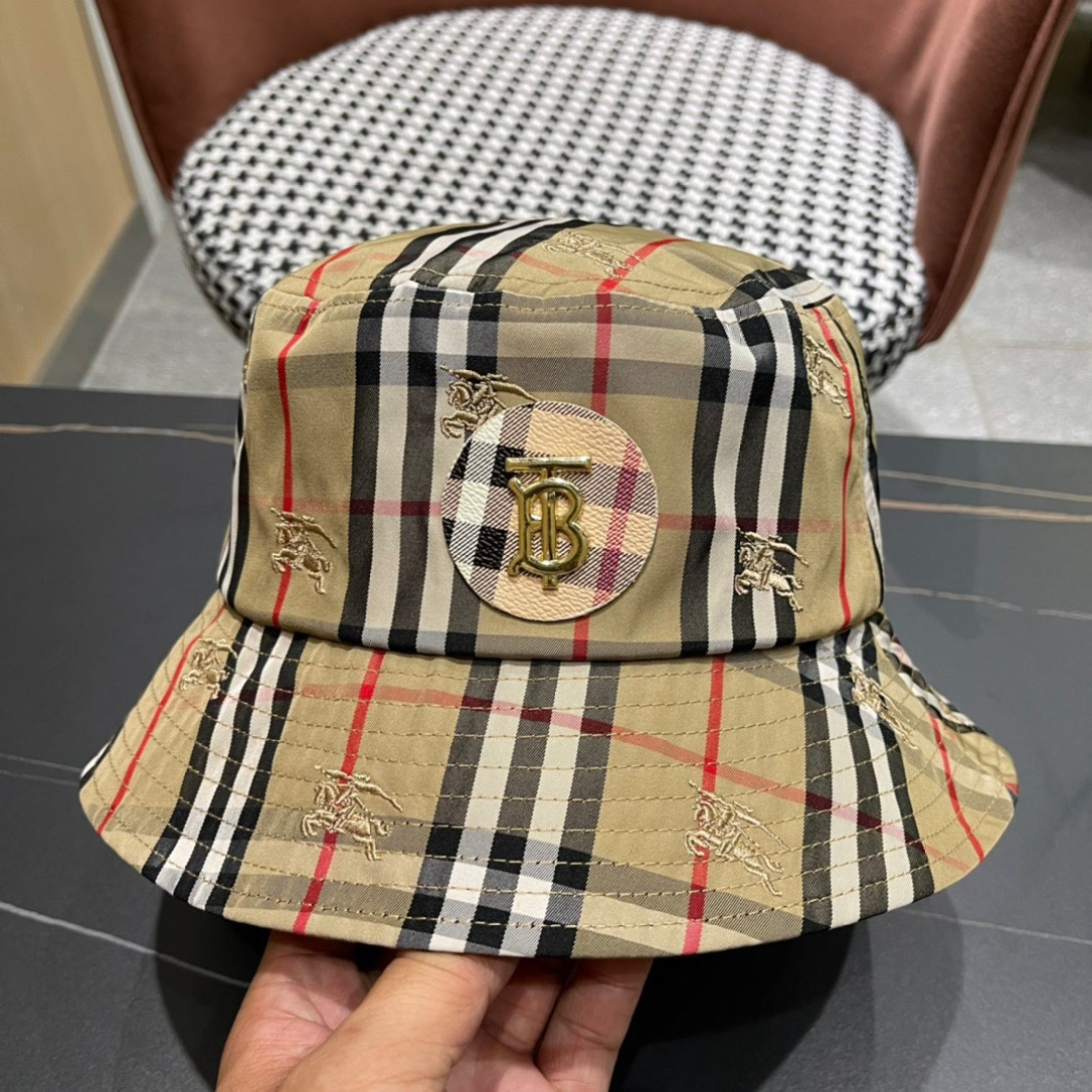 Burberry（巴宝莉）原单渔夫帽 专柜热卖轻盈透气。完美版型，独家实物拍摄，男女适用！