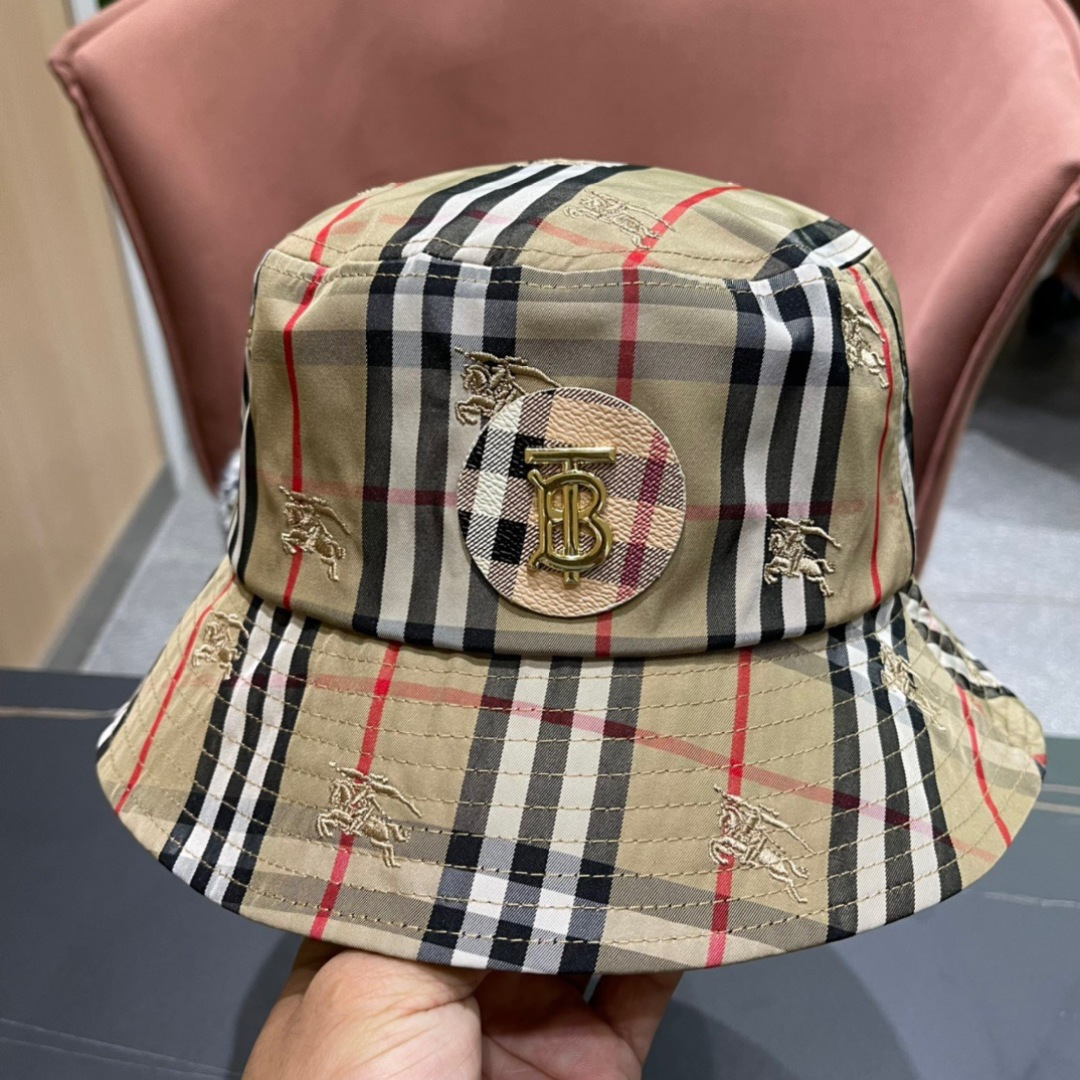 Burberry（巴宝莉）原单渔夫帽 专柜热卖轻盈透气。完美版型，独家实物拍摄，男女适用！