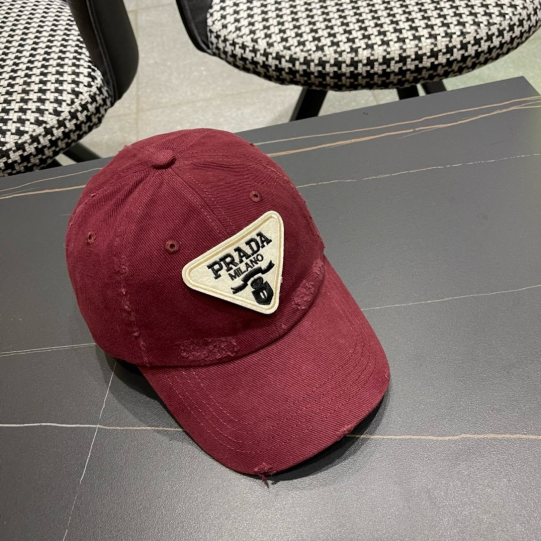 普拉达Prada 2024新款经典三角标棒球帽🧢万能必留款 戴一万年都好看 日常刚需 颜色完美 帽型正点