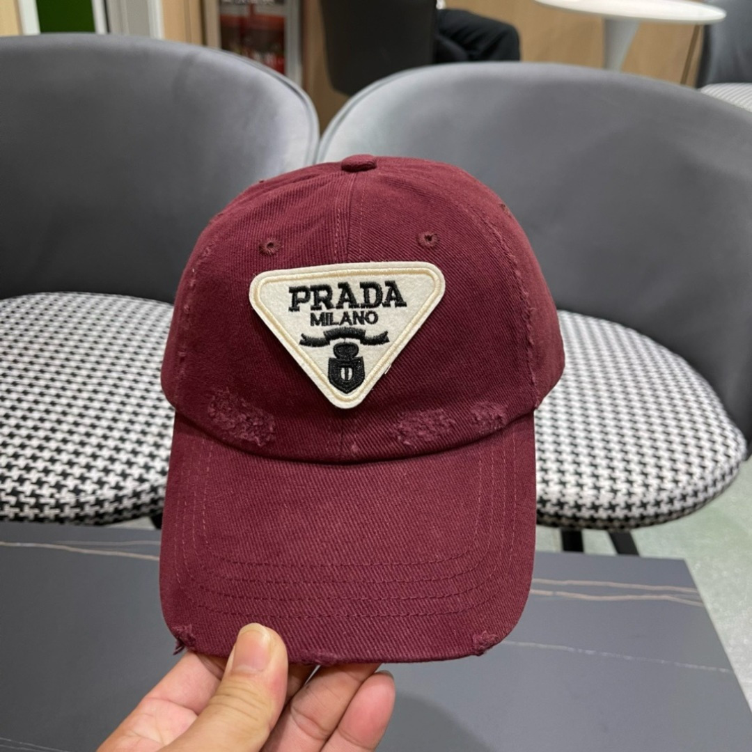 普拉达Prada 2024新款经典三角标棒球帽🧢万能必留款 戴一万年都好看 日常刚需 颜色完美 帽型正点