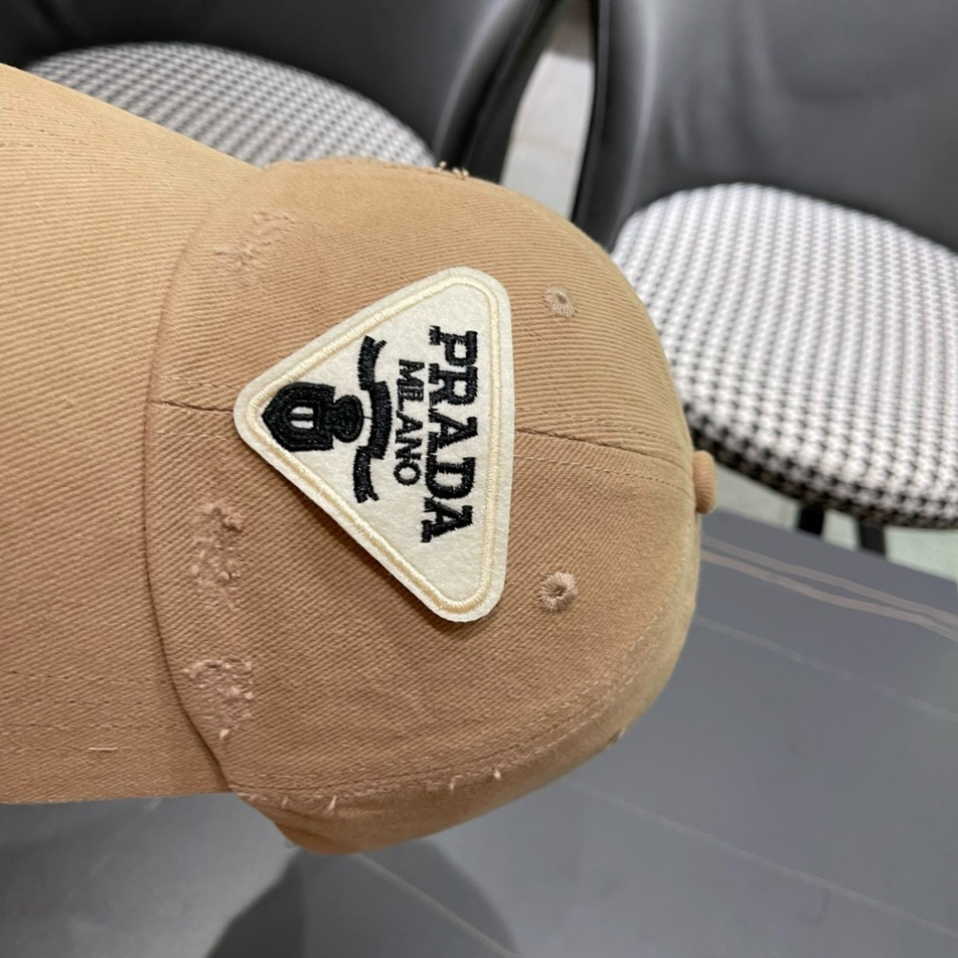 普拉达Prada 2024新款经典三角标棒球帽🧢万能必留款 戴一万年都好看 日常刚需 颜色完美 帽型正点